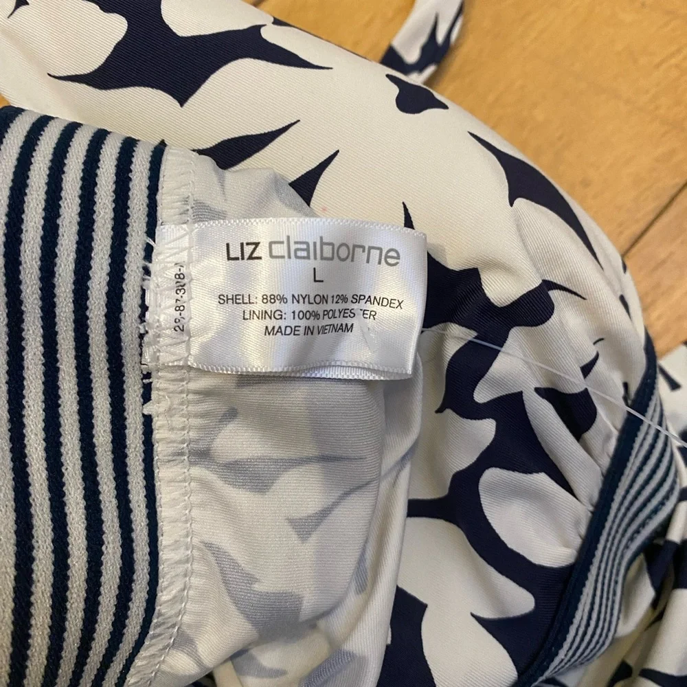 Liz Claiborne navy blue bow tie floral print Tankini swimwear